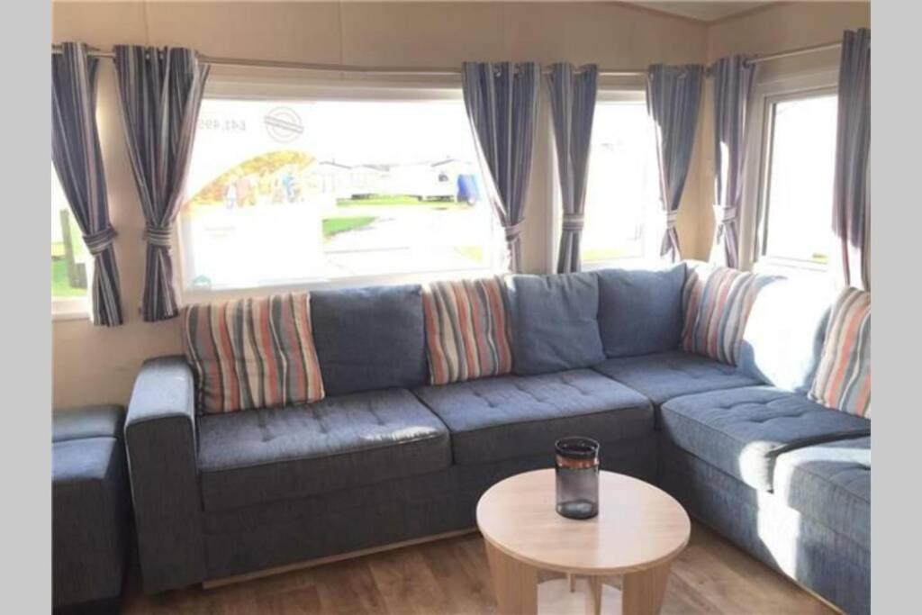8 Berth Caravan At Parkdean Camber Sands Экстерьер фото